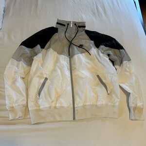 Nike Windbreaker Light Jacket